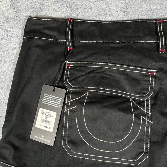 True Religion Mens Jet Black Cargo Shorts White Contrast Stitch Size 44 NWT - Picture 13 of 16